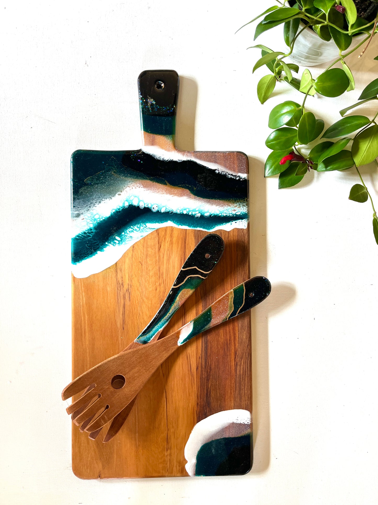'Stormy Seas'- Cheeseboard