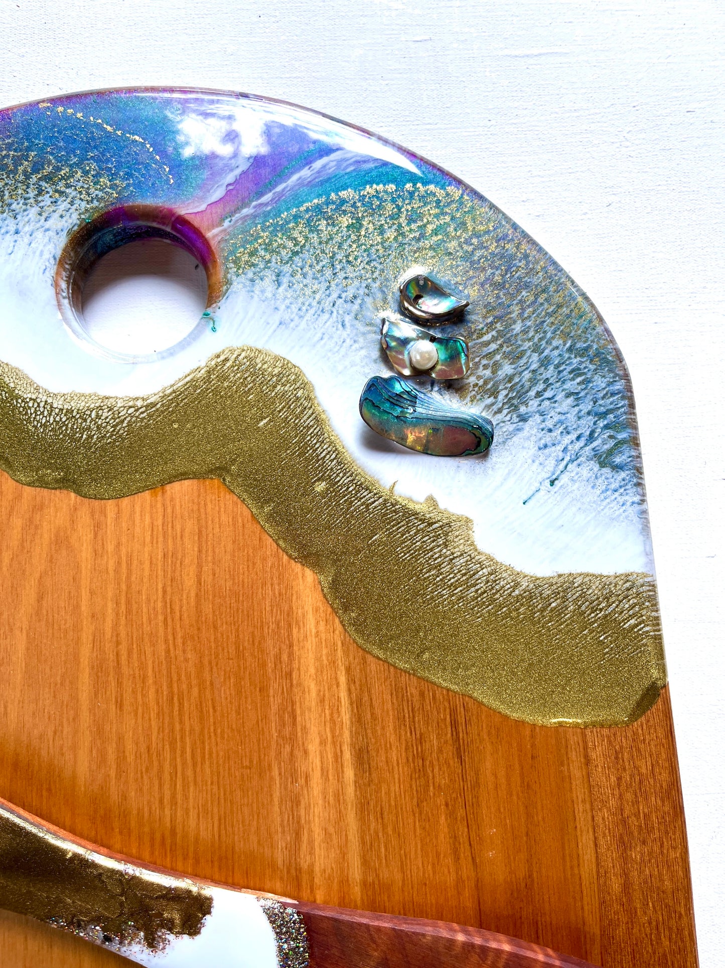 'Kiwi Christmas'- Cheeseboard - Leda Daniel Art Studio