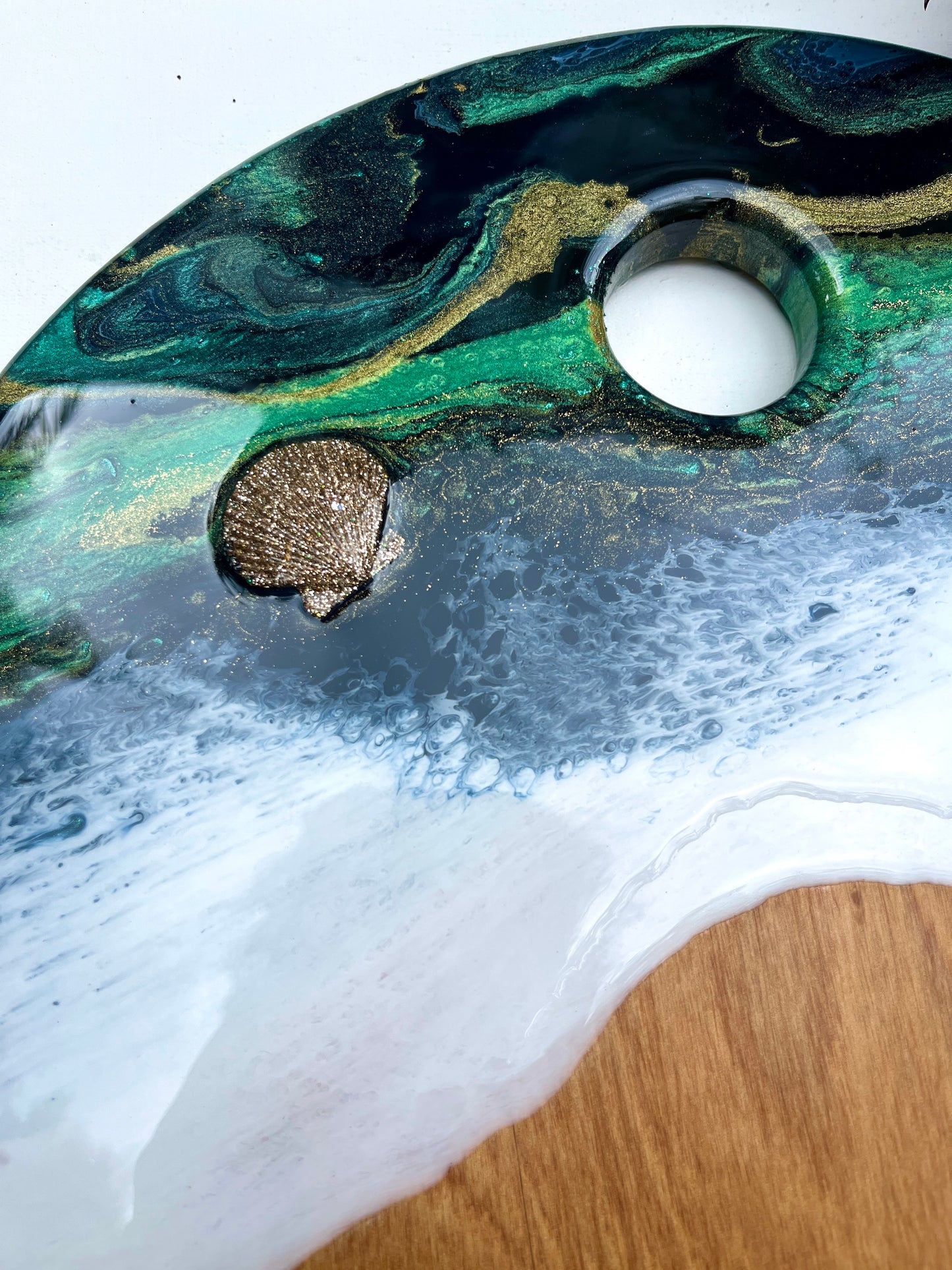 'Christmas Wishes'- Cheeseboard - Leda Daniel Art Studio